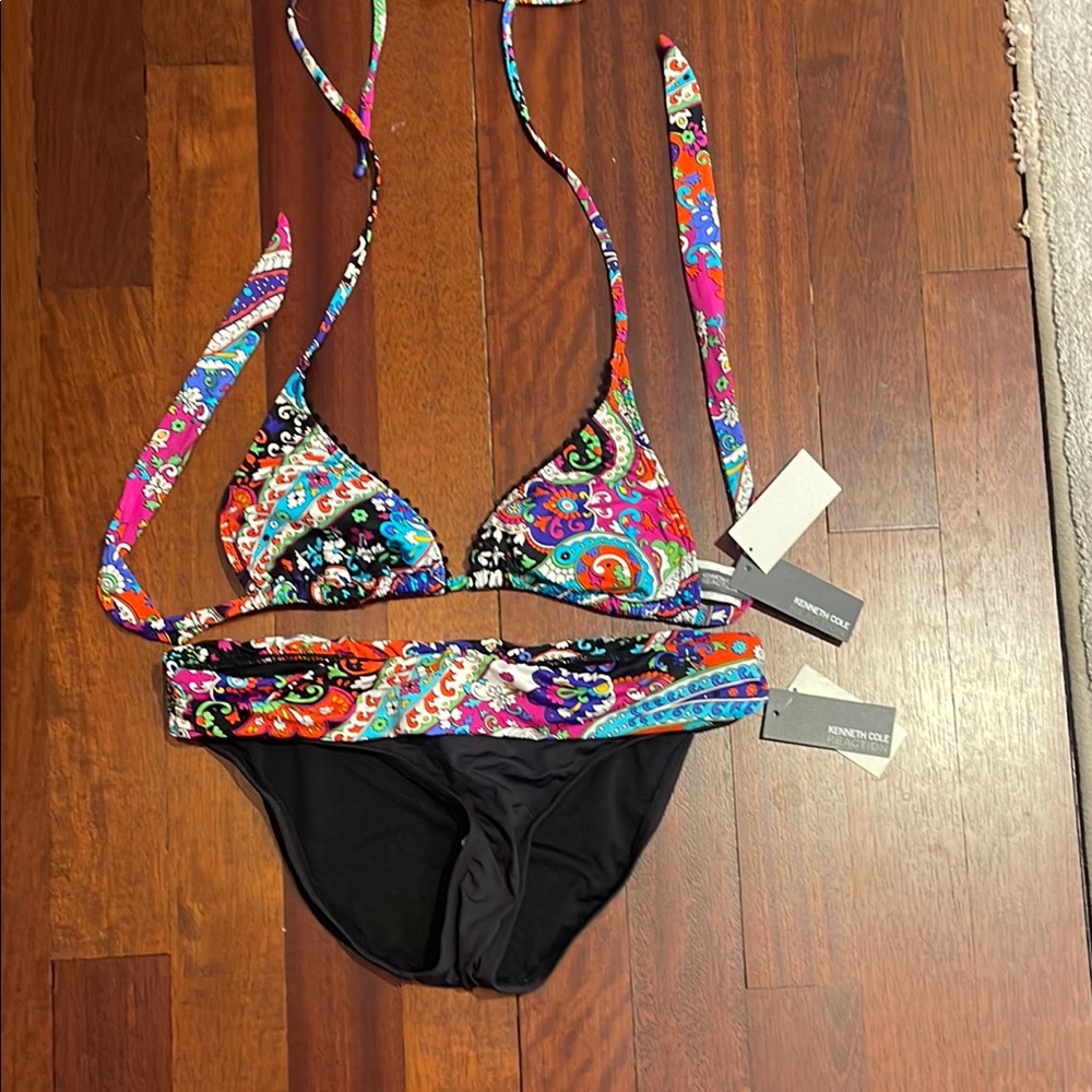 Kenneth Cole Reaction NWT Bikini M Swimwear